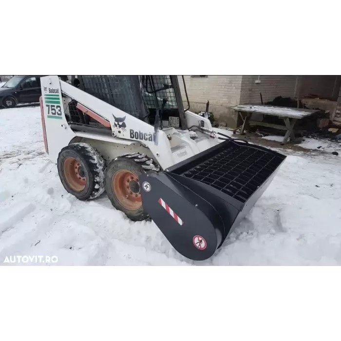 Cupa malaxor pentru mini incarcator